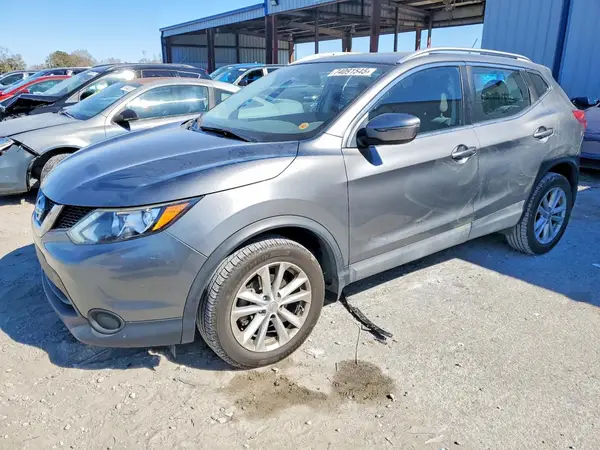 JN1BJ1CP7HW009438 2017 NISSAN ROGUE - Image 1