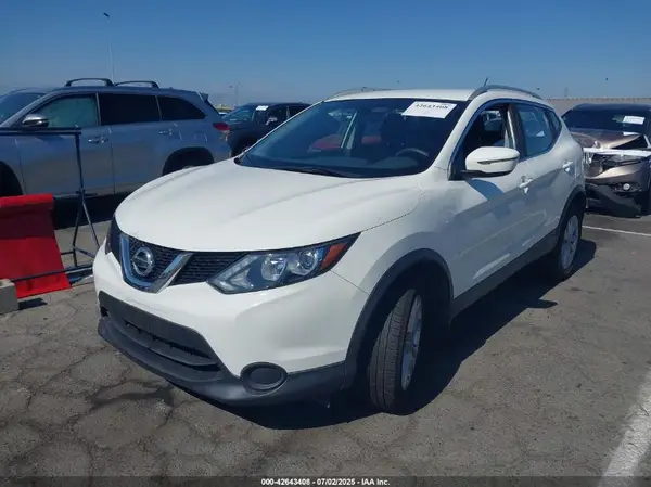 JN1BJ1CP7HW009455 2017 NISSAN ROGUE - Image 2