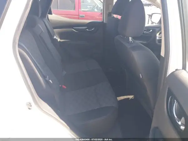 JN1BJ1CP7HW009455 2017 NISSAN ROGUE - Image 8