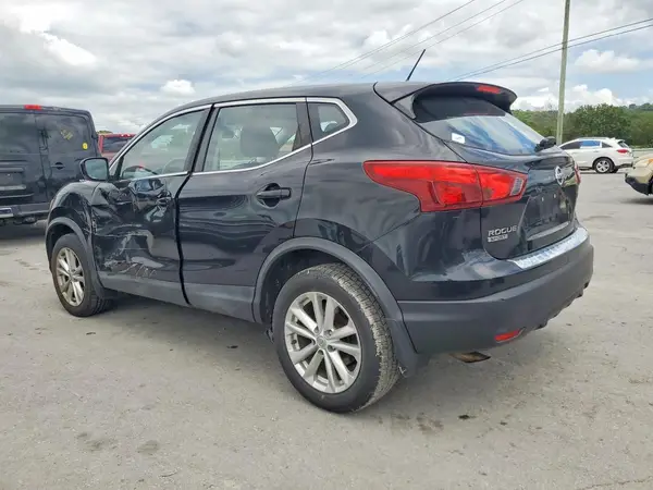 JN1BJ1CP7HW010928 2017 NISSAN ROGUE - Image 2