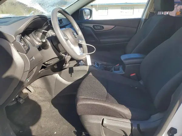 JN1BJ1CP7HW011769 2017 NISSAN ROGUE - Image 8