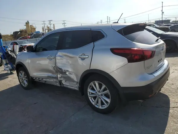 JN1BJ1CP7HW014283 2017 NISSAN ROGUE - Image 2