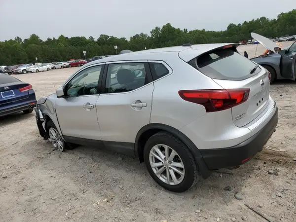 JN1BJ1CP7HW018124 2017 NISSAN ROGUE - Image 2