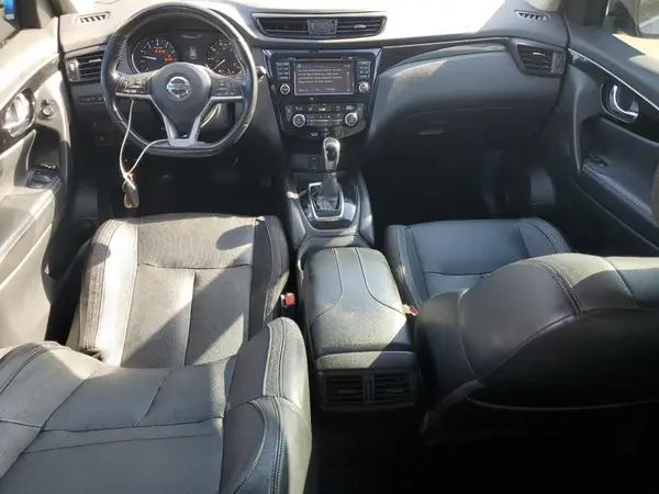 JN1BJ1CP7HW018155 2017 NISSAN ROGUE - Image 8