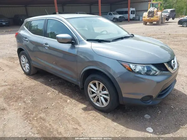 JN1BJ1CP7HW018270 2017 NISSAN ROGUE - Image 1