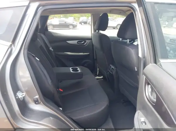 JN1BJ1CP7HW018270 2017 NISSAN ROGUE - Image 8