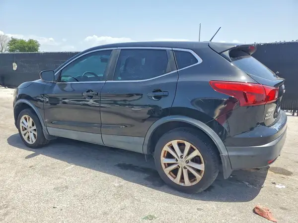 JN1BJ1CP7HW018575 2017 NISSAN ROGUE - Image 2