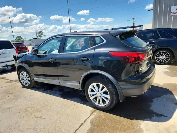 JN1BJ1CP7HW020536 2017 NISSAN ROGUE - Image 2