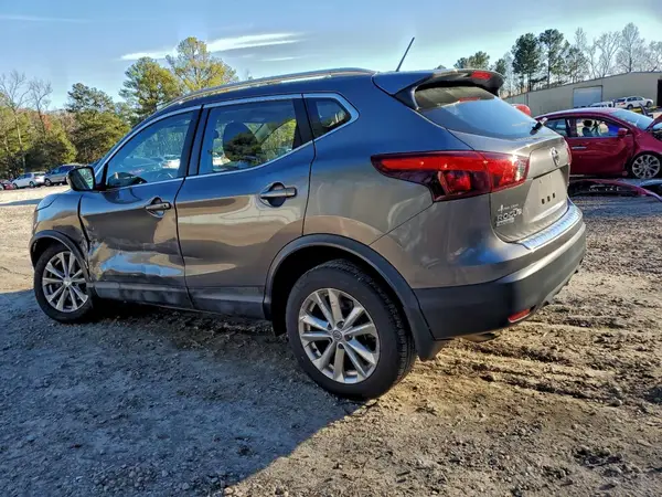 JN1BJ1CP7HW024201 2017 NISSAN ROGUE - Image 2