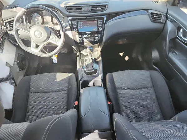 JN1BJ1CP7HW026109 2017 NISSAN ROGUE - Image 8