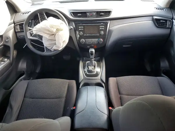 JN1BJ1CP7HW028636 2017 NISSAN ROGUE - Image 8