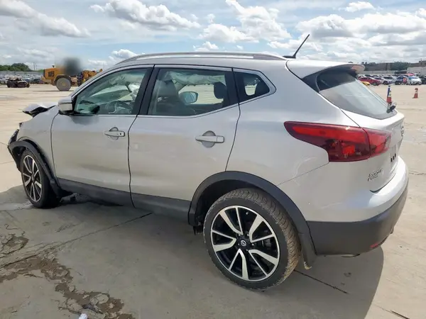 JN1BJ1CP7HW030225 2017 NISSAN ROGUE - Image 2