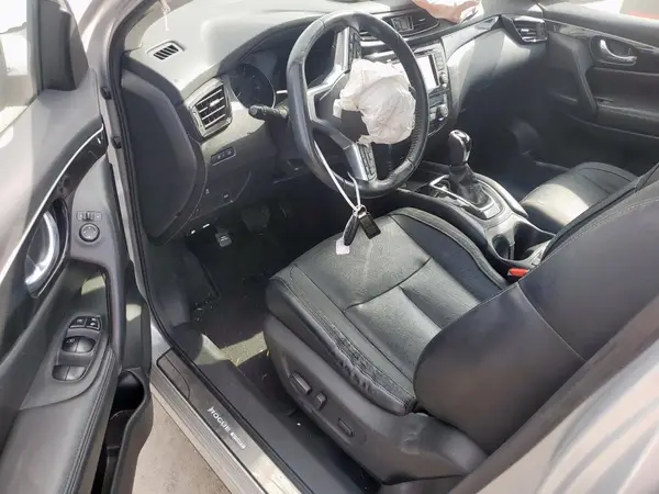 JN1BJ1CP7HW030225 2017 NISSAN ROGUE - Image 8