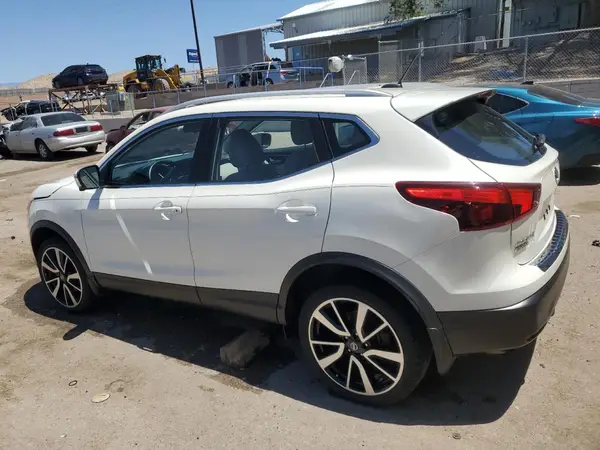 JN1BJ1CP7HW030290 2017 NISSAN ROGUE - Image 2