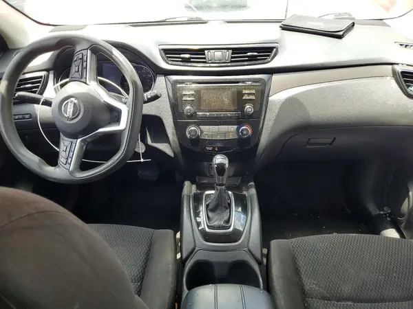 JN1BJ1CP7HW035831 2017 NISSAN ROGUE - Image 8