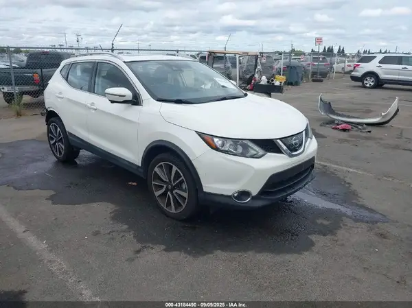 JN1BJ1CP7HW036056 2017 NISSAN ROGUE - Image 1