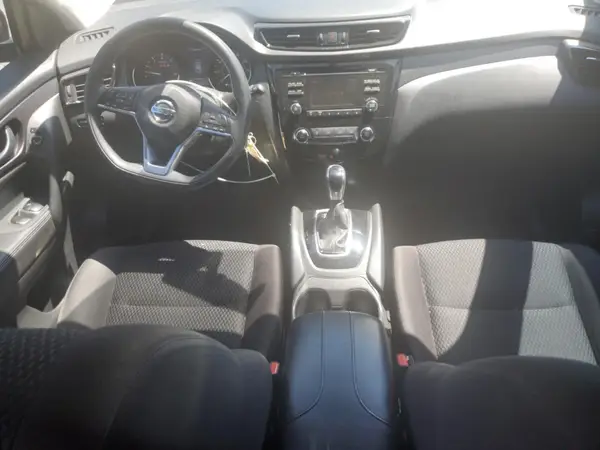 JN1BJ1CP7HW036204 2017 NISSAN ROGUE - Image 8