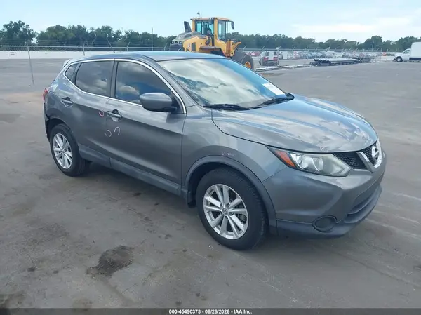 JN1BJ1CP7JW101221 2018 NISSAN ROGUE - Image 1