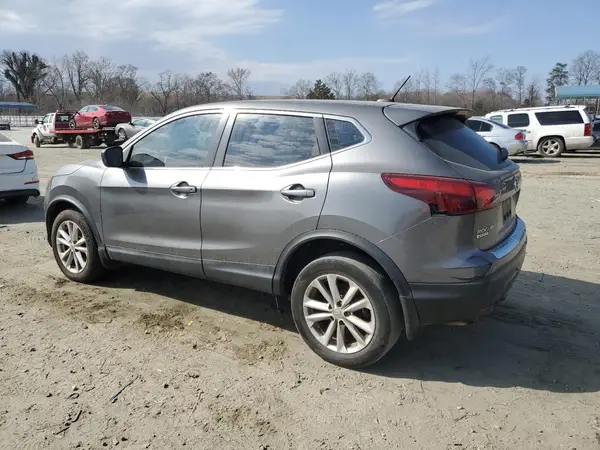 JN1BJ1CP7JW108265 2018 NISSAN ROGUE - Image 2