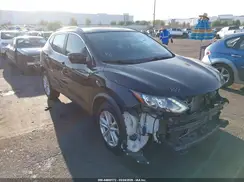 JN1BJ1CP7JW152668 2018 NISSAN ROGUE