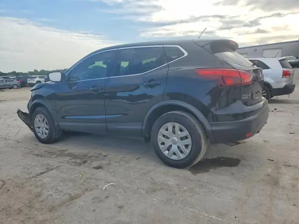 JN1BJ1CP7JW156736 2018 NISSAN ROGUE - Image 2