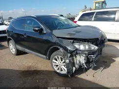JN1BJ1CP7JW159037 2018 NISSAN ROGUE