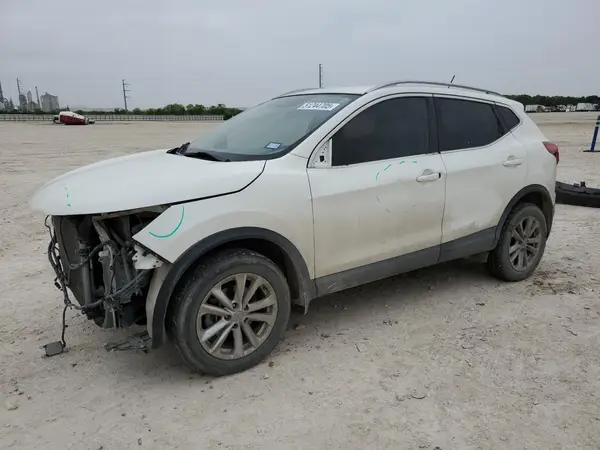 JN1BJ1CP7JW159619 2018 NISSAN ROGUE - Image 1