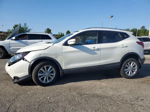 JN1BJ1CP7JW163685 2018 NISSAN ROGUE - Image 1