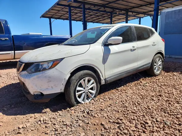 JN1BJ1CP7JW163797 2018 NISSAN ROGUE - Image 1