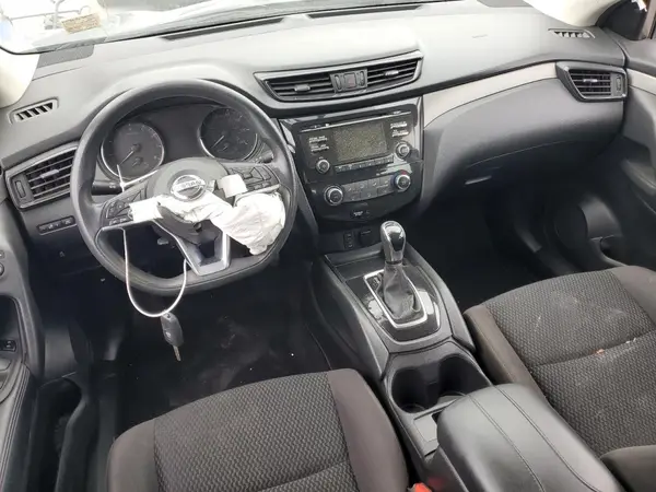 JN1BJ1CP7JW164688 2018 NISSAN ROGUE - Image 8