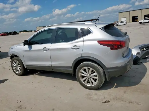JN1BJ1CP7JW184861 2018 NISSAN ROGUE - Image 2