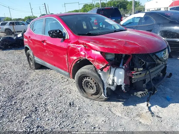JN1BJ1CP7JW187548 2018 NISSAN ROGUE - Image 1