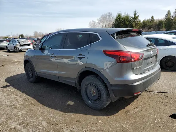 JN1BJ1CP7JW193172 2018 NISSAN ROGUE - Image 2