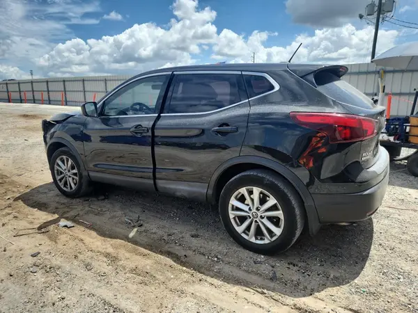 JN1BJ1CP7KW243702 2019 NISSAN ROGUE - Image 2