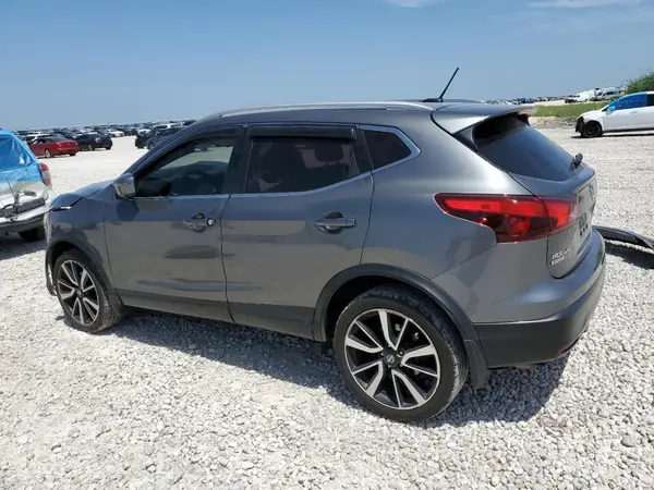 JN1BJ1CP8HW003020 2017 NISSAN ROGUE - Image 2