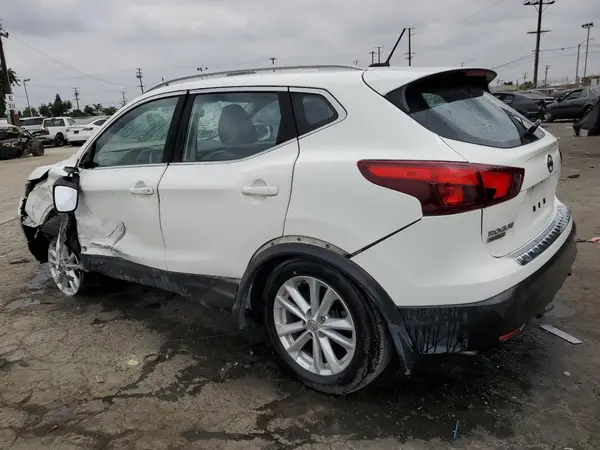 JN1BJ1CP8HW003230 2017 NISSAN ROGUE - Image 2