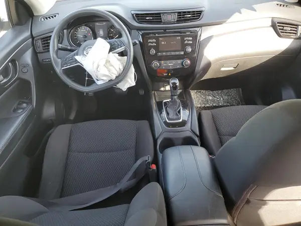 JN1BJ1CP8HW005012 2017 NISSAN ROGUE - Image 8