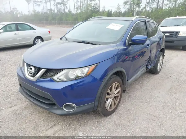 JN1BJ1CP8HW006077 2017 NISSAN ROGUE - Image 2