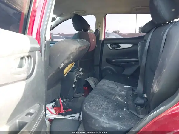 JN1BJ1CP8HW006130 2017 NISSAN ROGUE - Image 8