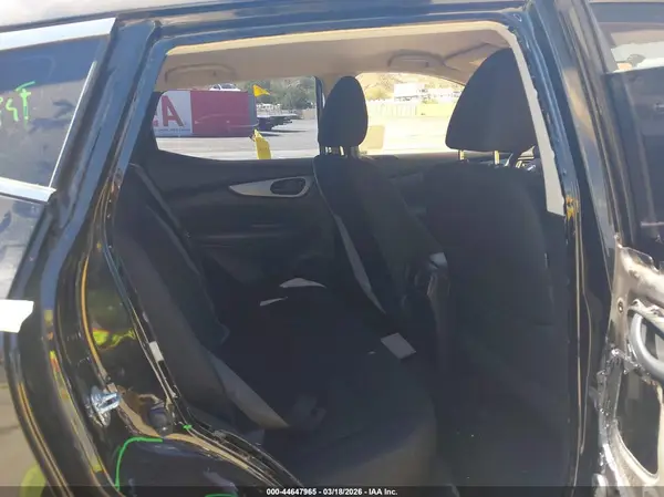 JN1BJ1CP8HW009688 2017 NISSAN ROGUE - Image 8