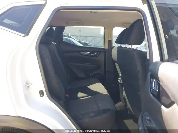 JN1BJ1CP8HW010937 2017 NISSAN ROGUE - Image 8