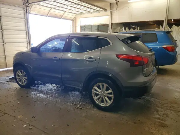 JN1BJ1CP8HW011862 2017 NISSAN ROGUE - Image 2