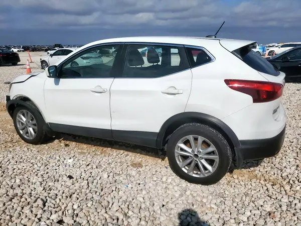 JN1BJ1CP8HW012316 2017 NISSAN ROGUE - Image 2