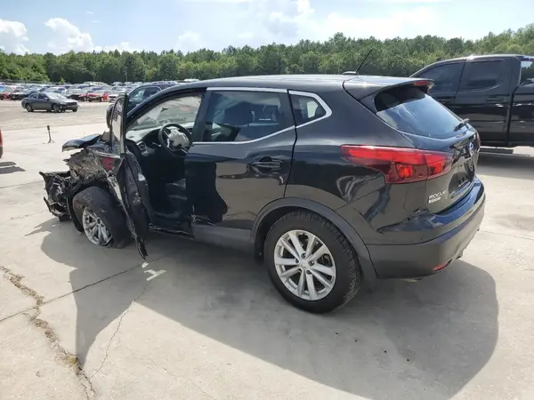 JN1BJ1CP8HW014888 2017 NISSAN ROGUE - Image 2