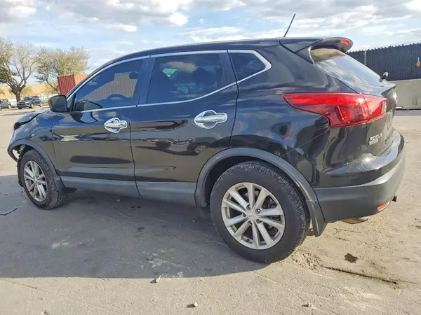 JN1BJ1CP8HW020335 2017 NISSAN ROGUE - Image 2