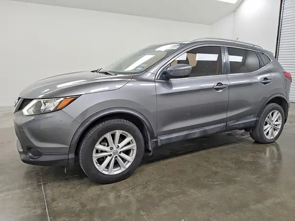 JN1BJ1CP8HW022800 2017 NISSAN ROGUE - Image 1