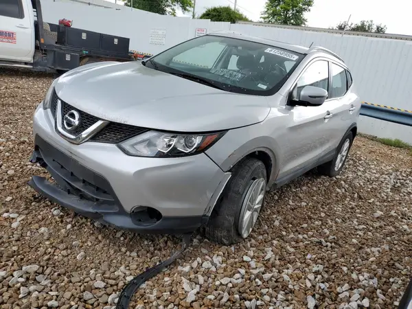 JN1BJ1CP8HW022845 2017 NISSAN ROGUE - Image 1