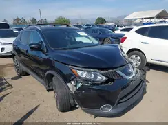 JN1BJ1CP8HW026121 2017 NISSAN ROGUE