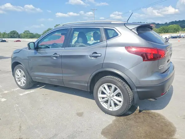 JN1BJ1CP8HW026703 2017 NISSAN ROGUE - Image 2