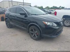 JN1BJ1CP8HW026975 2017 NISSAN ROGUE
